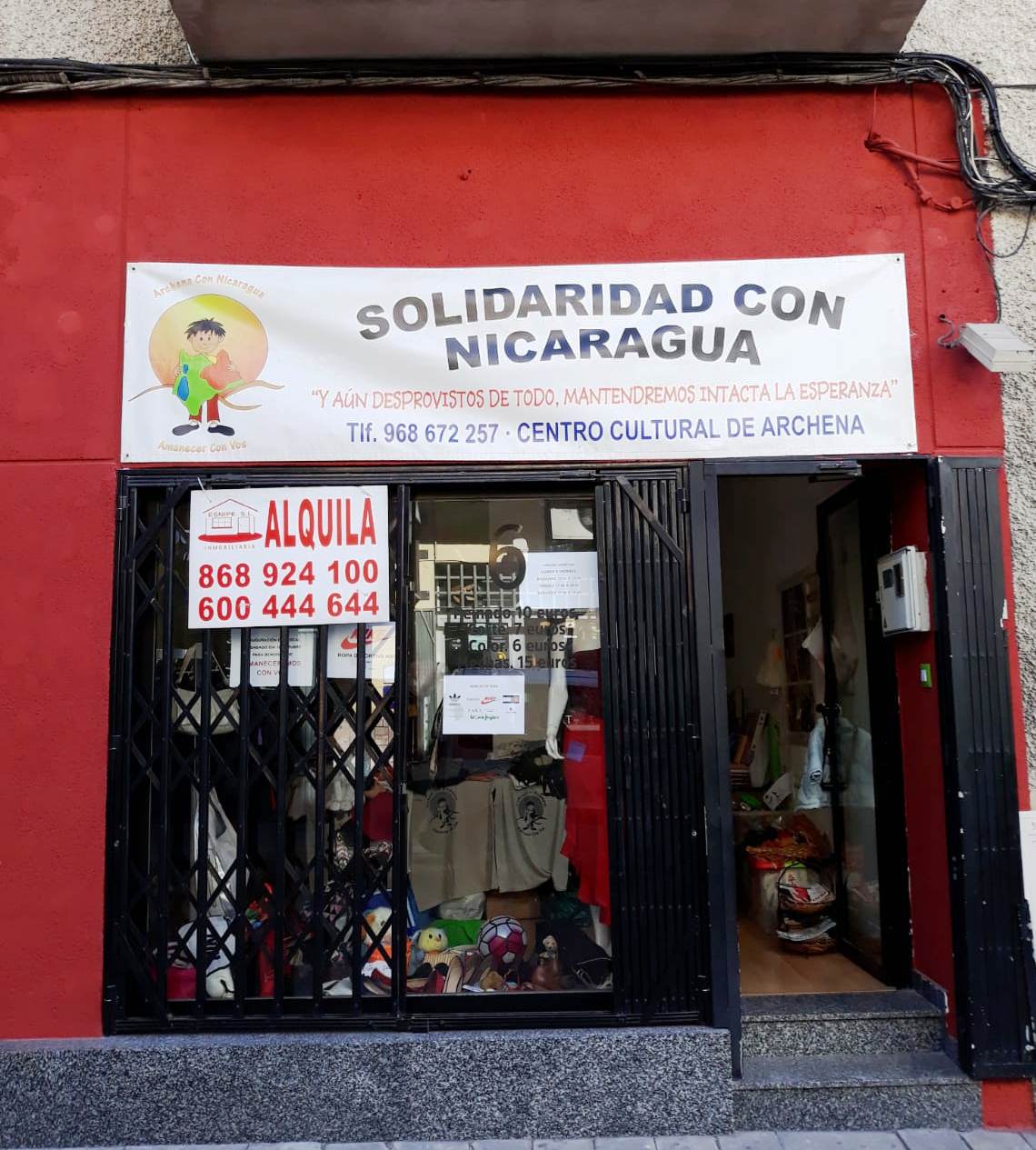 Calle De La Humanidad 8 Reparto
