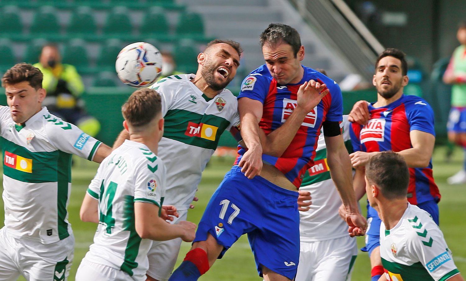 El Elche sobrevive en su batalla con el Eibar – News Europa